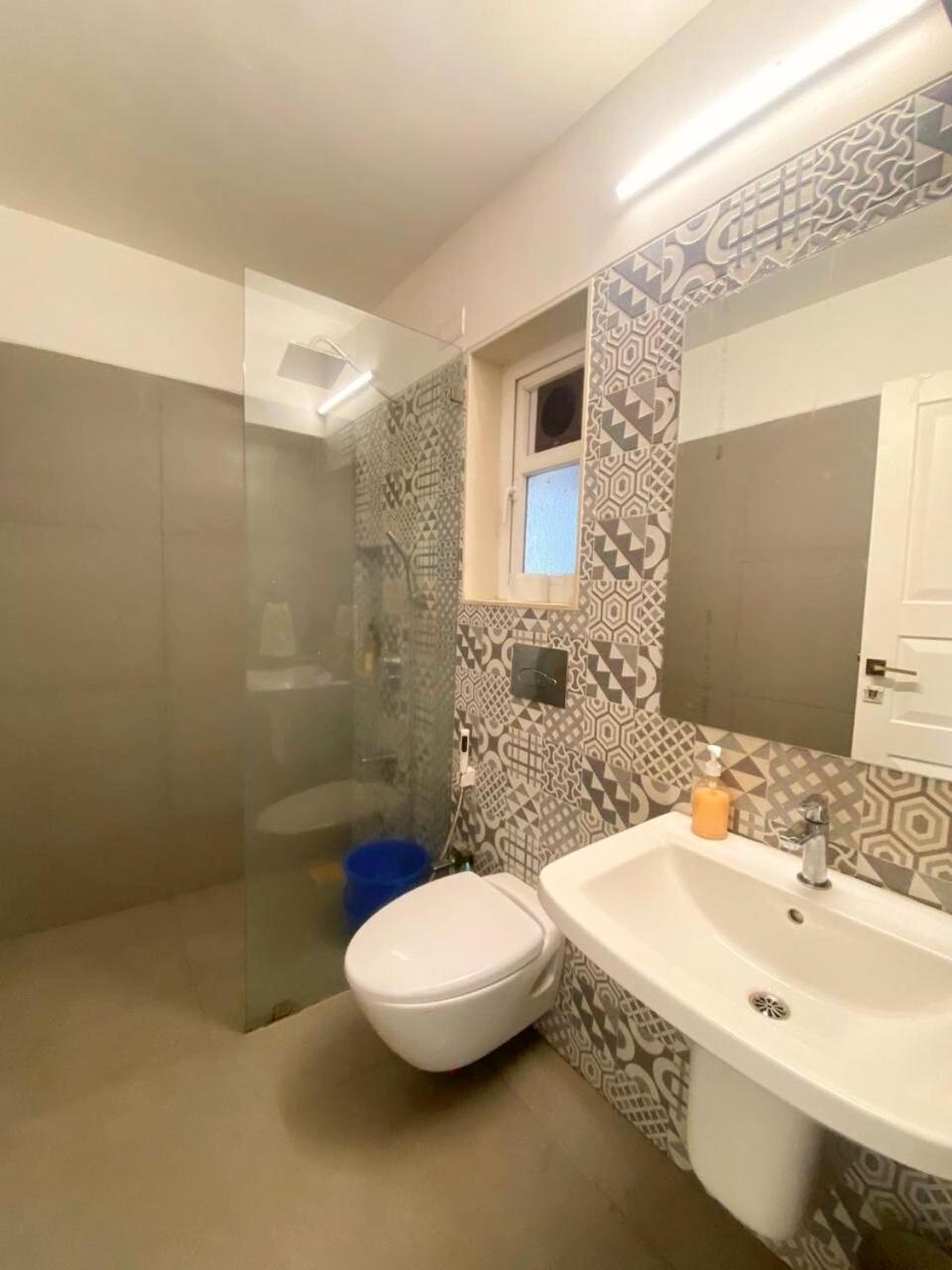 Apartament 5 Star Luxury Pool, Gym Near Airport Bkc *