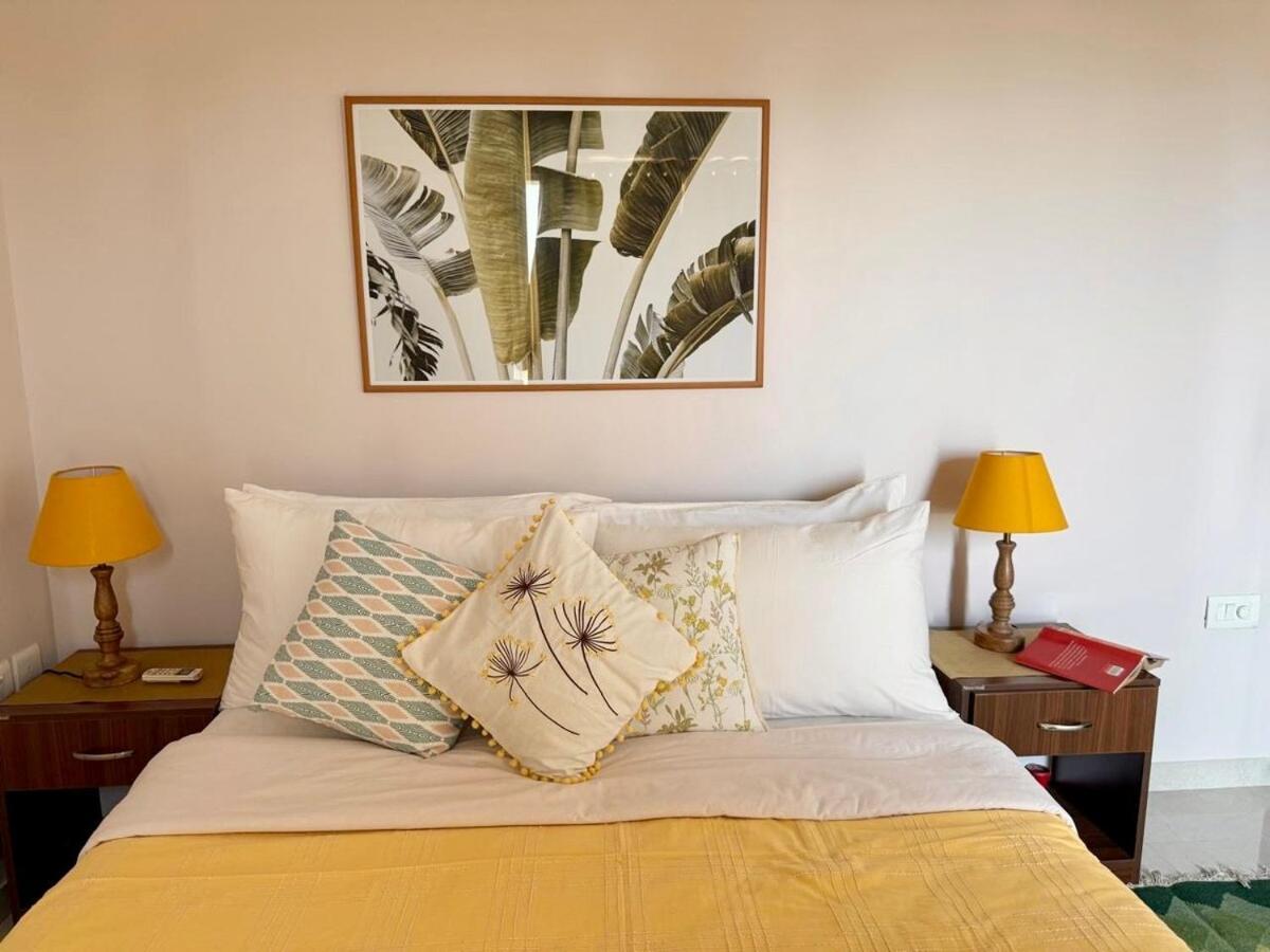 Apartament 5 Star Luxury Pool, Gym Near Airport Bkc *