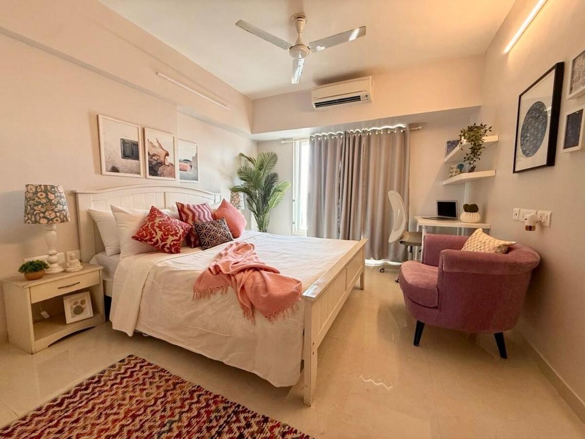 5 Star Luxury Pool, Gym Near Airport Bkc Apartament *